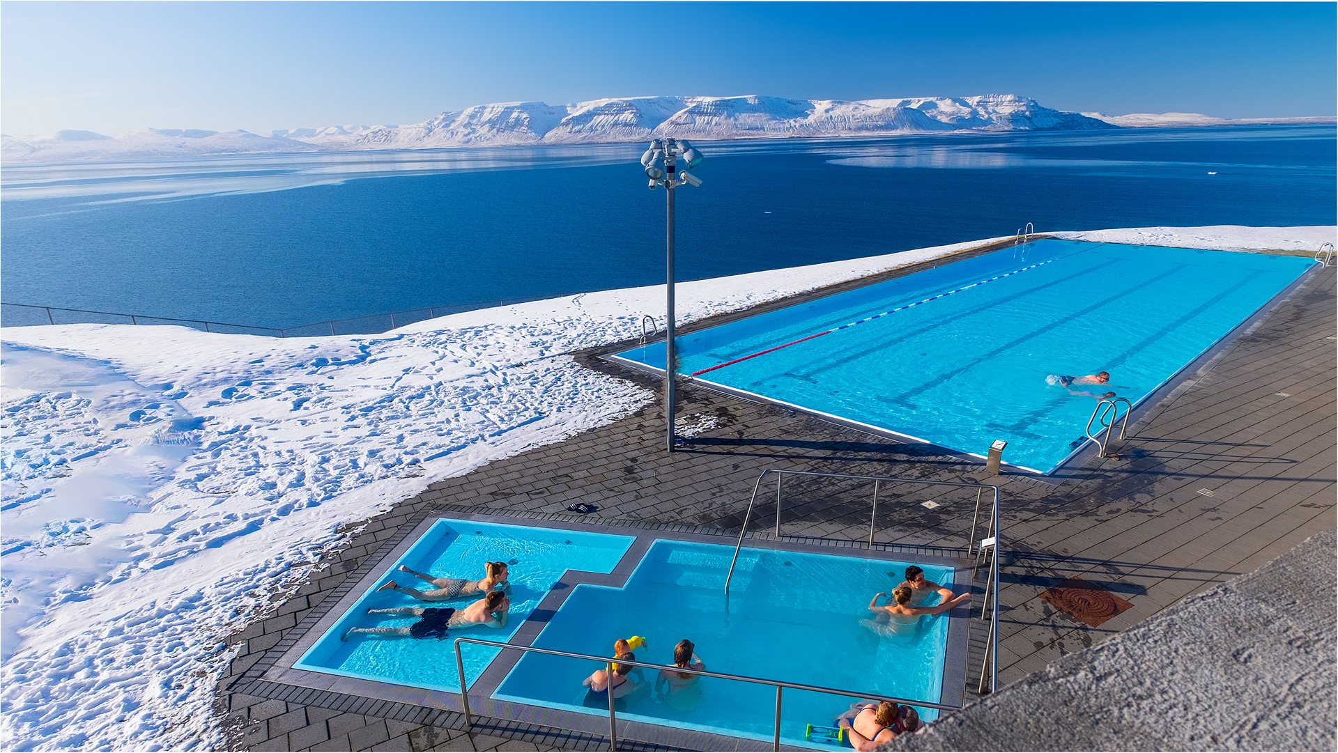 AK3 Barbara Schmidt Freibad am Meer Medallie
